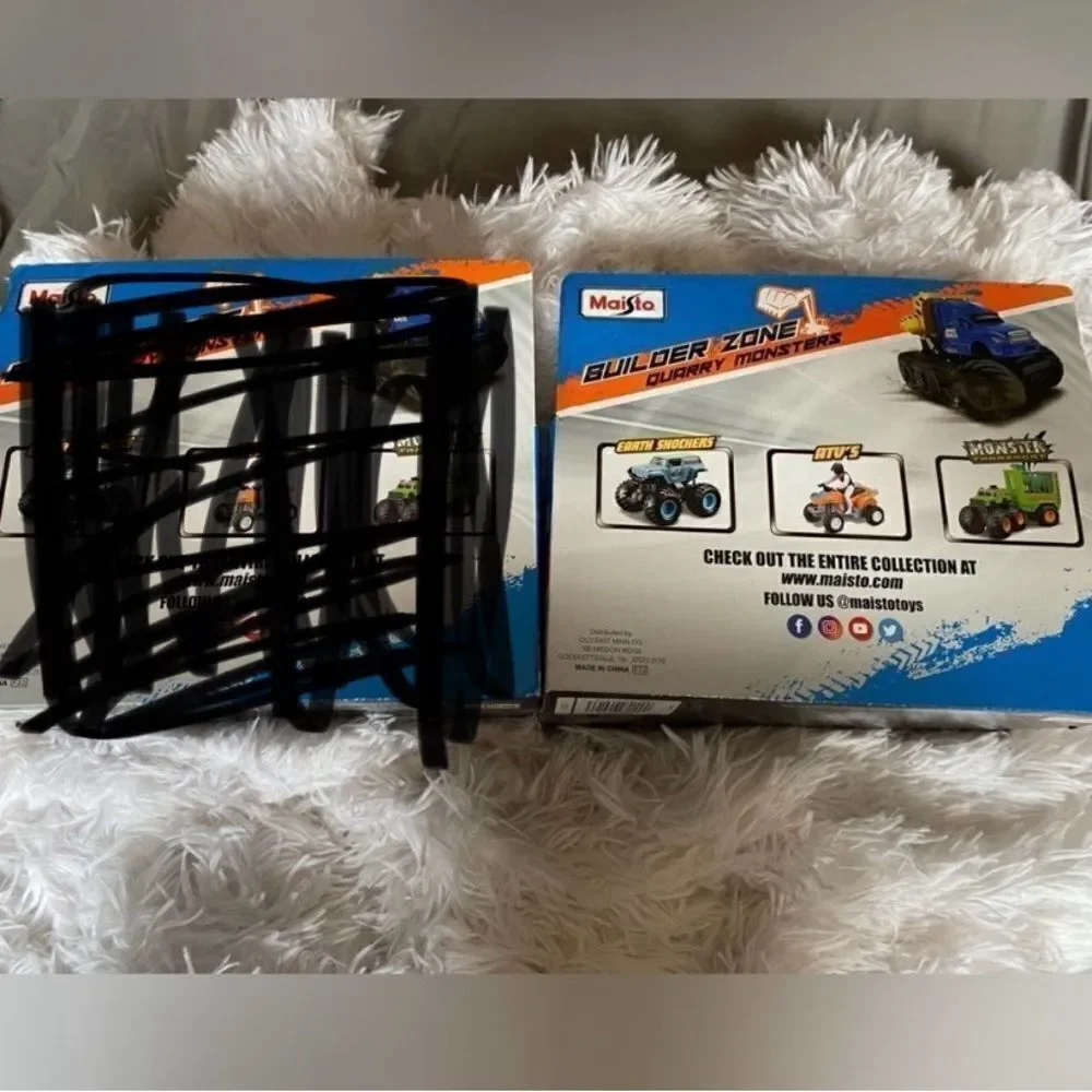 *NIB* Maisto Builder Zone Quarry Monsters Motorized Truck